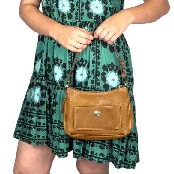 Coach Handbags - COACH 8E96 VINTAGE CHELSEA PEBBLED LEATHER TAN CONVERTIBLE HAND DEMI BAG